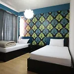 Ejna Tirana