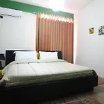 Ejna 4* تيرانا
