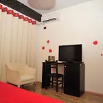 فندق Ejna تيرانا