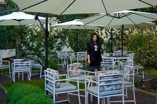 Ejna Hotel
