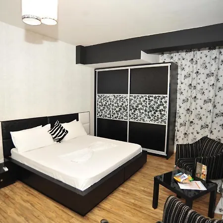 Hotel Ejna Tirana